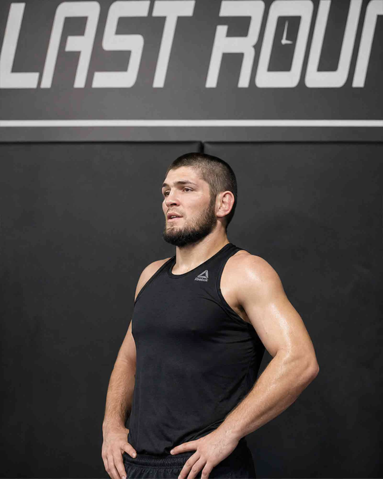Khabib Nurmagomedov — yenilgisiz UFC hafif sıklet şampiyonu